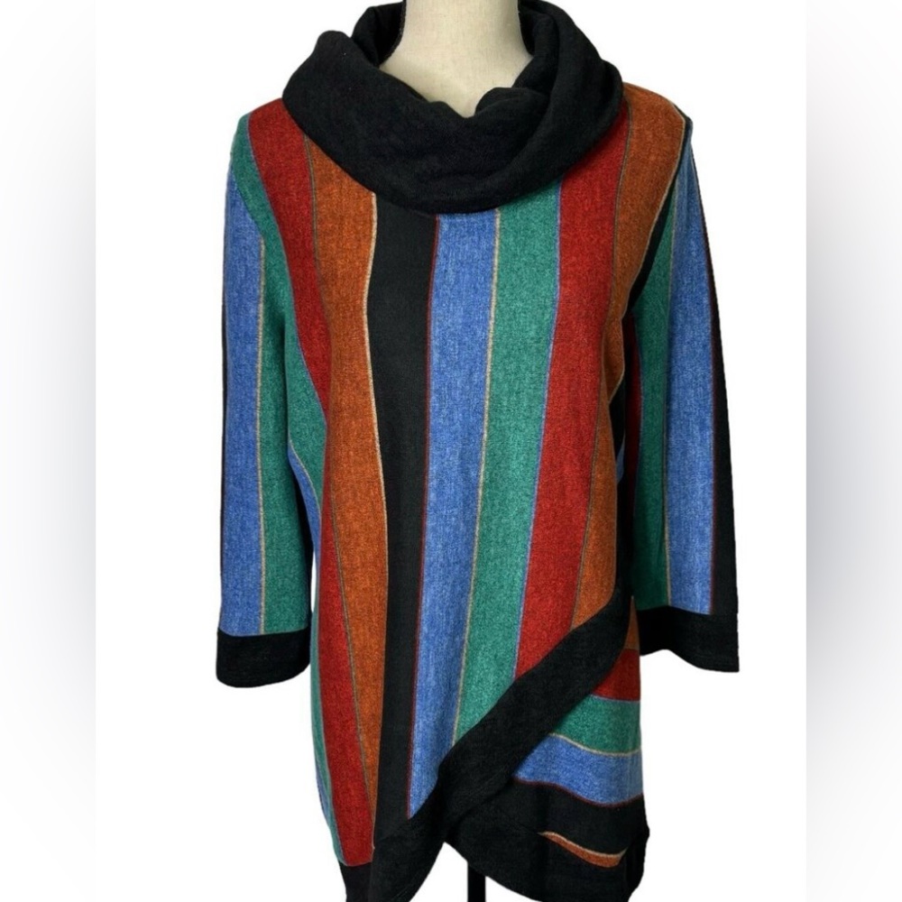NWT COCO BIANCO WOMEN'S ASYMETRICAL HEM MOCK NECK SWEATER- MEDIUM